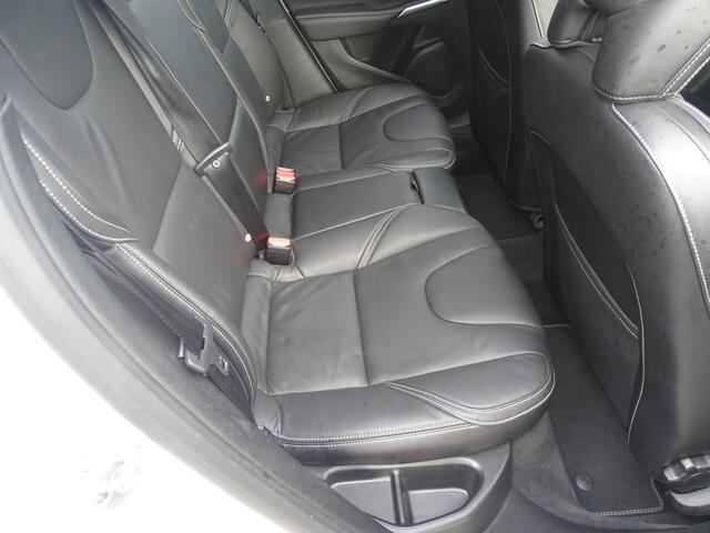 Volvo V40 2.0 T4 Business Sport