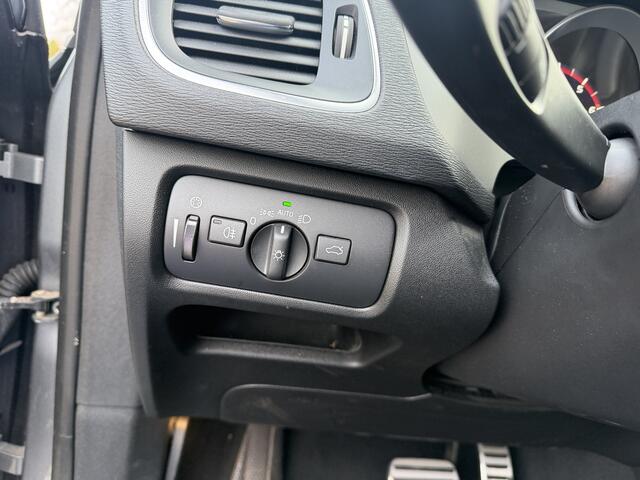 Volvo V40 1.5 T3 Polar+ Sport Stoelverw/Pano/HK/Clima/LED