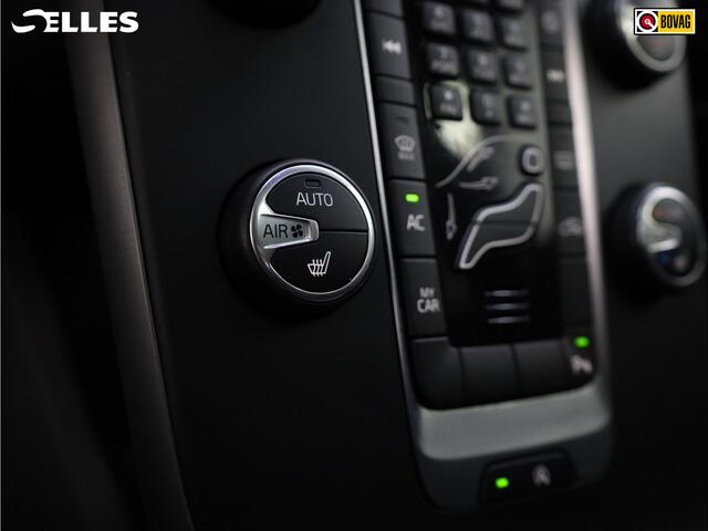 Volvo V40 2.0 D2 Momentum | Navigatie | Voorstoelen verwarmd | Verwarmde voorruit |