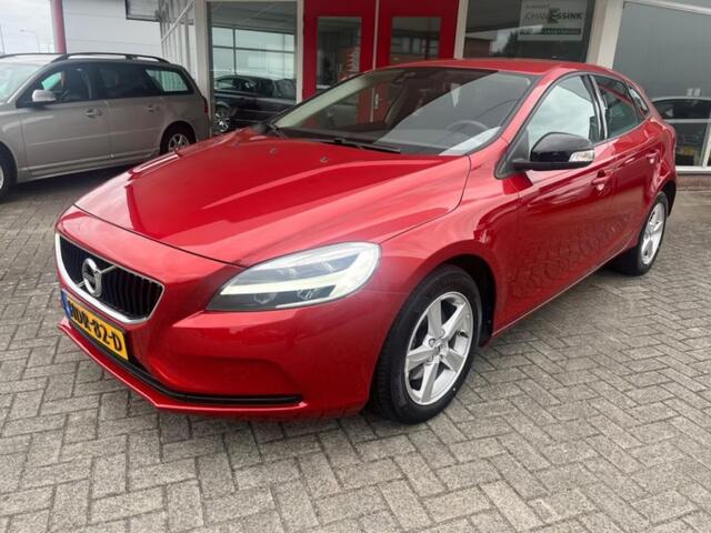 Volvo V40 2.0 T2 122PK LED koplampen/Navi/PDC Onderhoudshistorie