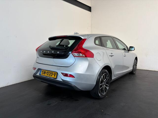 Volvo V40 2.0 T2 Nordic+. Clima!