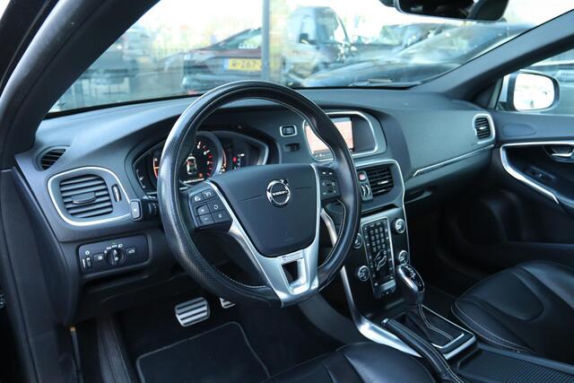 Volvo V40 2.0 T4 BUSINESS SPORT R-DESIGN AUT. | PANO | LED | LEDER | NAVI | CAMERA | CRUISE | CLIMATE