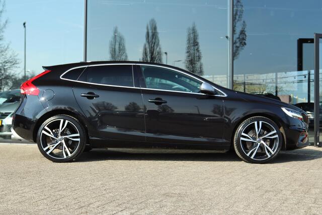 Volvo V40 2.0 T4 BUSINESS SPORT R-DESIGN AUT. | PANO | LED | LEDER | NAVI | CAMERA | CRUISE | CLIMATE