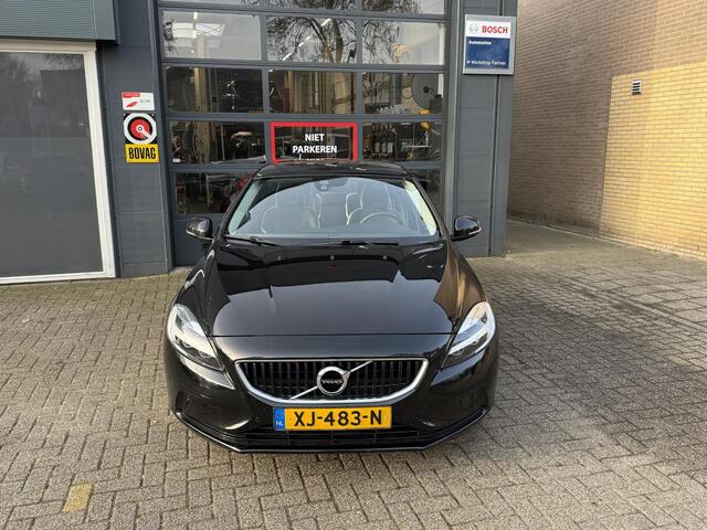 Volvo V40 2.0 T3 Dynamic Edition 153PK / Airco clima/ Navigatie/ Cruise/ PDC/ LED/ Stoel verw./ LMV