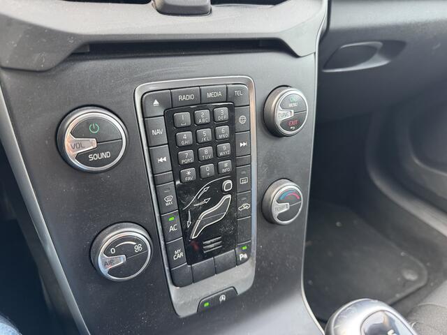 Volvo V40 2.0 D2 Momentum