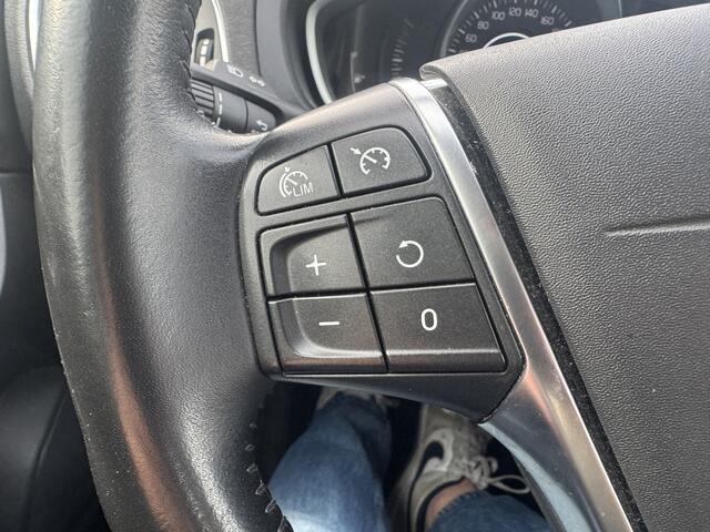 Volvo V40 2.0 D2 Momentum