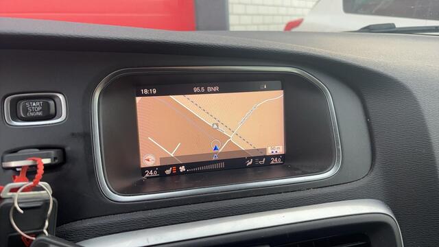 Volvo V40 2.0 T2 Nordic+ STANDKACHEL / STOELVERW / FULL LED / NAVI / CLIMA / PDC / BLUETOOTH / CRUISE / NL-AUTO