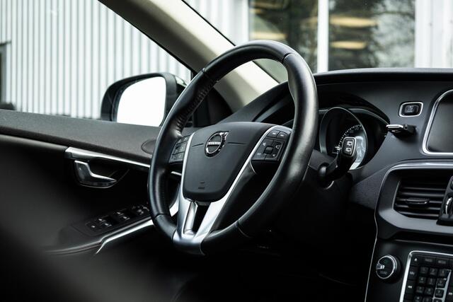 Volvo V40 2.0 T2 Kinetic Oceean Race | Stage 1 | Heico uitlaat