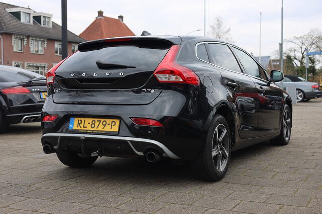 Volvo V40 2.0 D3 SPORT | R-DESIGN | AUTOMAAT | NAVI | TREKHAAK