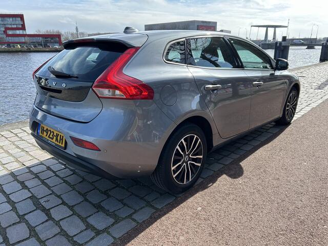 Volvo V40 1.5 T2 Polar+ Automaat airco/ecc navigatie
