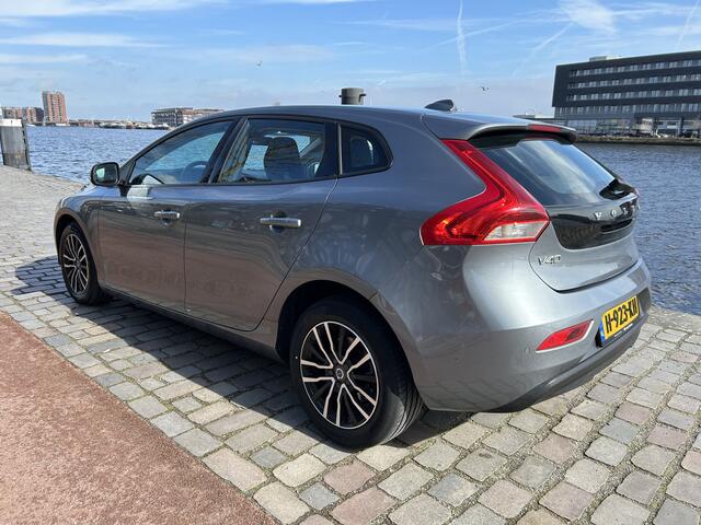 Volvo V40 1.5 T2 Polar+ Automaat airco/ecc navigatie