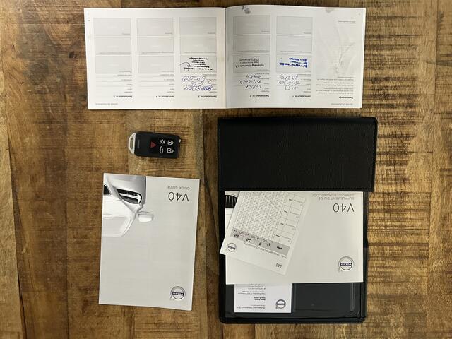 Volvo V40 1.5 T2 Polar+ Automaat airco/ecc navigatie