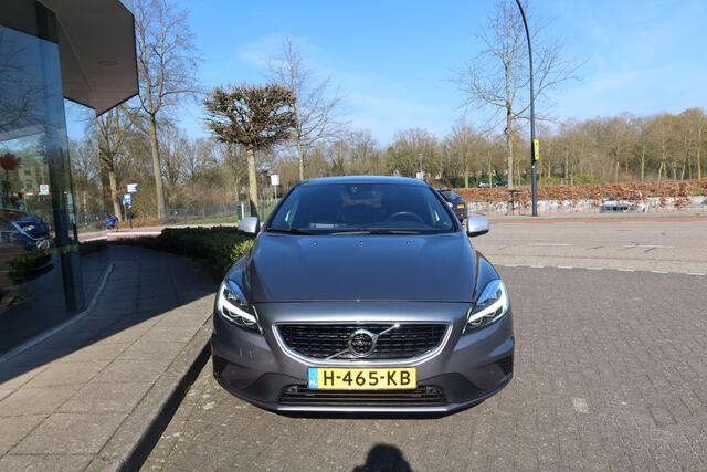Volvo V40 1.5 T3 Polar+ Sport R-DESIGN I GEARTRONIC I PANORAMA I LEER I CAMERA