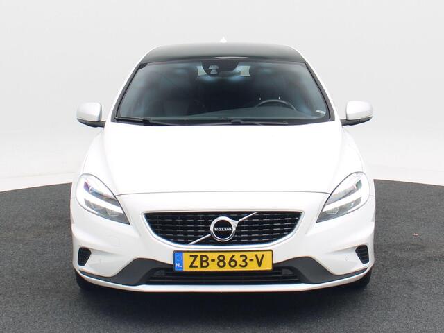 Volvo V40 1.5 T3 Polar+ Sport | Stoelverwarming | Half Leer | Bluetooth | Camera | Cruise Control | Panoramadak | Navigatie | 18 Inch | 139.757 Km !!