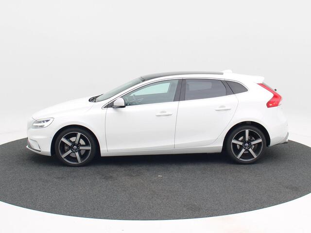 Volvo V40 1.5 T3 Polar+ Sport | Stoelverwarming | Half Leer | Bluetooth | Camera | Cruise Control | Panoramadak | Navigatie | 18 Inch | 139.757 Km !!