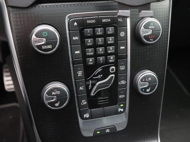 Volvo V40 1.5 T3 Polar+ Sport | Stoelverwarming | Half Leer | Bluetooth | Camera | Cruise Control | Panoramadak | Navigatie | 18 Inch | 139.757 Km !!