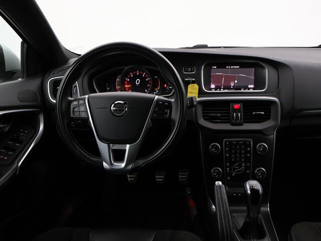 Volvo V40 2.0 T4 190 PK R-DESIGN SPORT + AFN. TREKHAAK | LED | SPORTSTOELEN | STOELVERW.