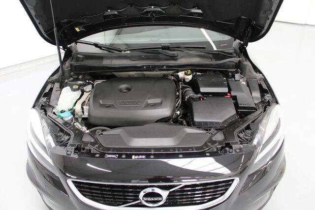 Volvo V40 1.5 T3 Polar+ Sport 153PK | RIJKLAAR | R-DESIGN | ALCANTARA/LEER | AUTOMAAT | PANORAMADAK | HARMAN KARDON | AFN.TREKHAAK | PARK.SENSOREN