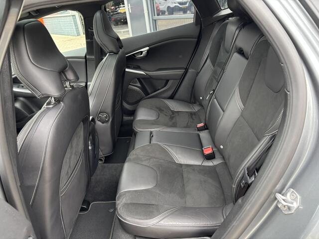 Volvo V40 1.5 T3 Polar+ R-Design Sport / NL Auto / Navi / Camera / Stoelverwarming / Panoramadak /