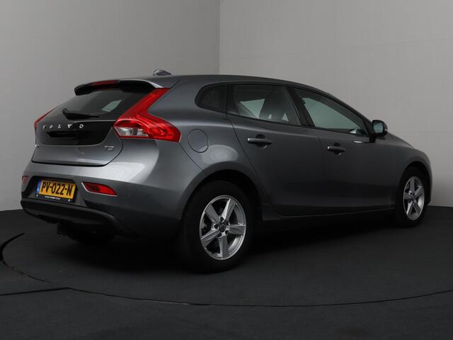 Volvo V40 1.5 T2 Nordic+ | Navigatie | Trekhaak | Voorruitverwarming | LED!