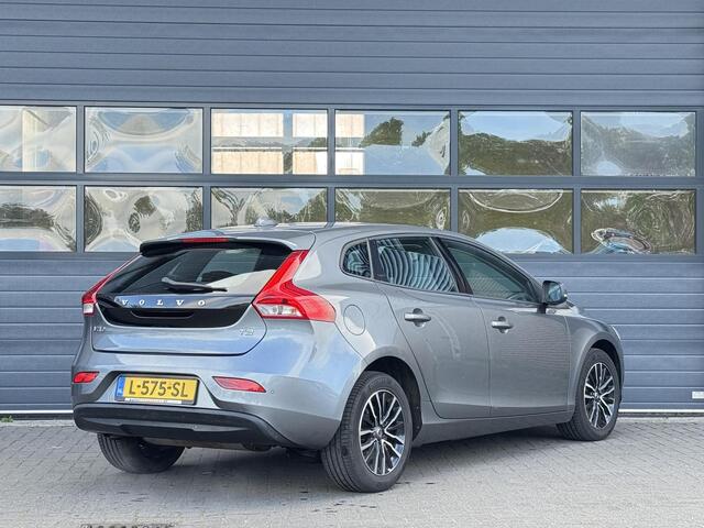 Volvo V40 1.5 T2 NORDIC I AUTOMAAT I CRUISE CONTROL I PARKEERSENSOREN I STOELVERWARMING