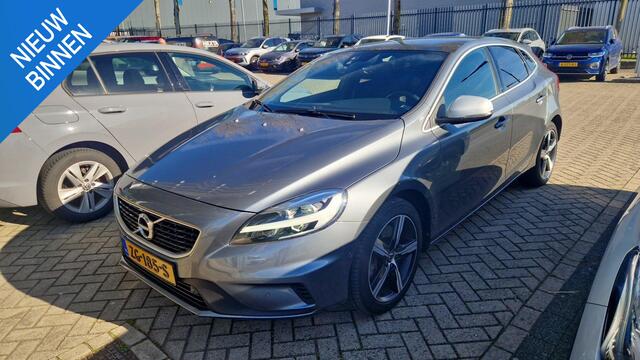 Volvo V40 1.5 T3 POLAR+ SPORT I AUTOMAAT I P-CAMERA I CRUISE CONTROL I UNIEKE KM-STAND