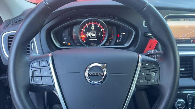 Volvo V40 1.5 T2 Nordic+ AUTOMAAT / FULL LED / STANDKACHEL / STOELVERW / NAVI / CLIMA / PDC / BLUETOOTH / CRUISE / NL-AUTO