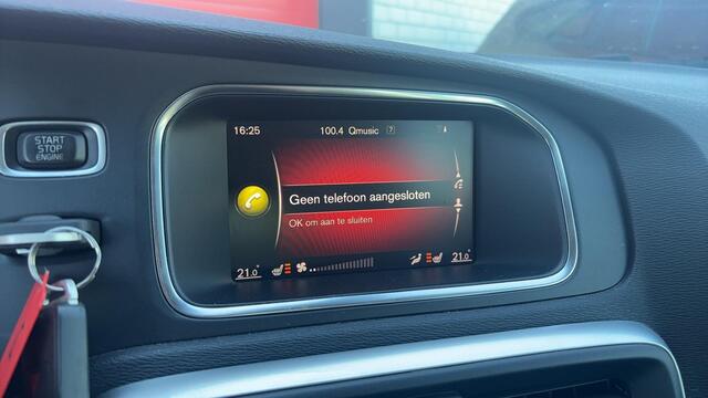 Volvo V40 1.5 T2 Nordic+ AUTOMAAT / FULL LED / STANDKACHEL / STOELVERW / NAVI / CLIMA / PDC / BLUETOOTH / CRUISE / NL-AUTO