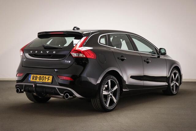 Volvo V40 2.0 T4 Business Sport | HALF LEDER | STOELVERWARMING | CAMERA | TREKHAAK AFNEEMBAAR