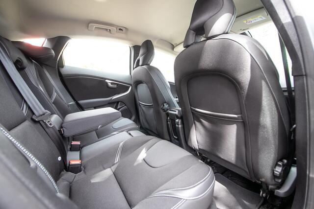 Volvo V40 1.5 T3 Nordic+ | All season banden