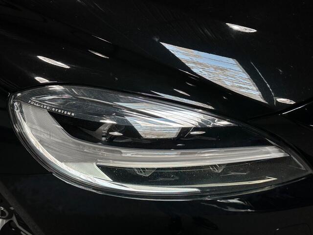 Volvo V40 2.0 D3 R-Design Sport Camera|Navi|Stoelverwarming|NL Auto