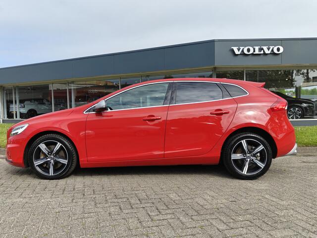 Volvo V40 1.5 T3 Polar+ Sport R-Design / Panoramadak / Cruise control / Stoelverwarming /