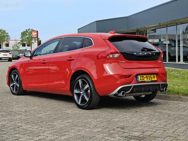 Volvo V40 1.5 T3 Polar+ Sport R-Design / Panoramadak / Cruise control / Stoelverwarming /