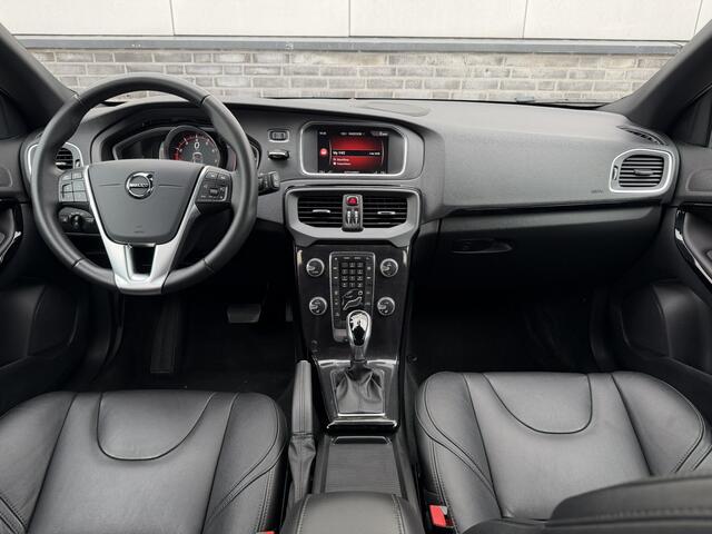 Volvo V40 1.5 T3 Dynamic Edition | Trekhaak | LED | Navi | Climate | Cruise | Stoelverwarming