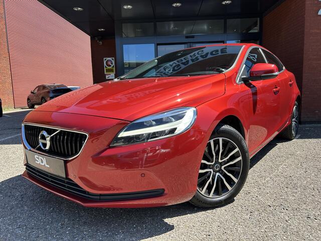 Volvo V40 1.5 T2 Polar+ // MEMORY SEAT // DODEHOEKDETECTIE // LEDER // FULL LED // NAVI // CAMERA // STOELVERWARMING // PDC V+A