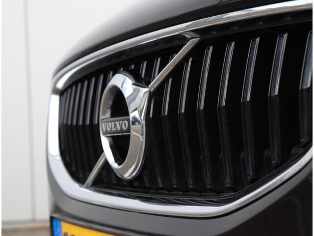 Volvo V40 1.5 T3 Momentum | Trekhaak | Stoelverwarming | Org. NL