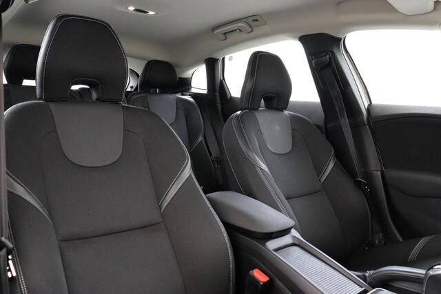 Volvo V40 T2 AUT. NORDIC+ -CRUISE|ADAP.LED|STOELVERW.|STANDKACHEL|NAVI|PDC|VERW.VOORRUIT|16"