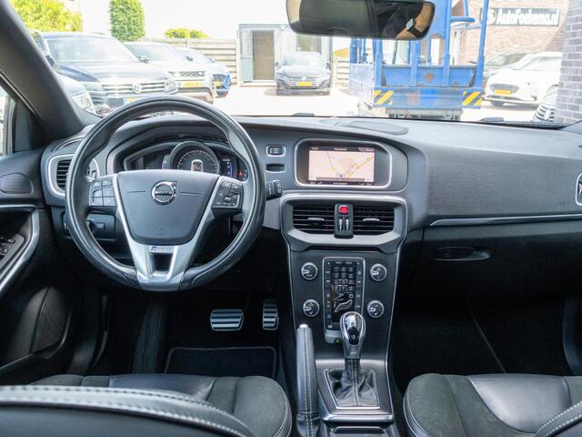 Volvo V40 1.5 T3 Polar+ Sport R-Design LED Pano 18"