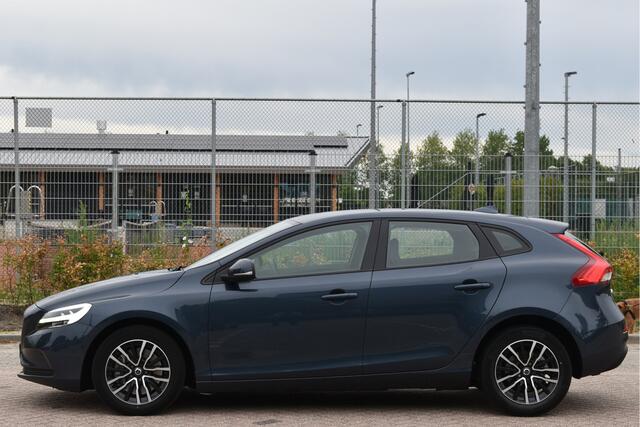 Volvo V40 1.5 T2 Polar+ | NL-Auto | Historie | Standkachel | Stoelverwarming | Nav | Sfeerverl. | Full LED | Zeer netjes