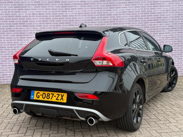 Volvo V40 1.5 T3 Polar+ Sport | Standkachel | Trekhaak | DAB | Panorama dak | Harman/Kardon | Keyless | Stoelverwarming | Camera |