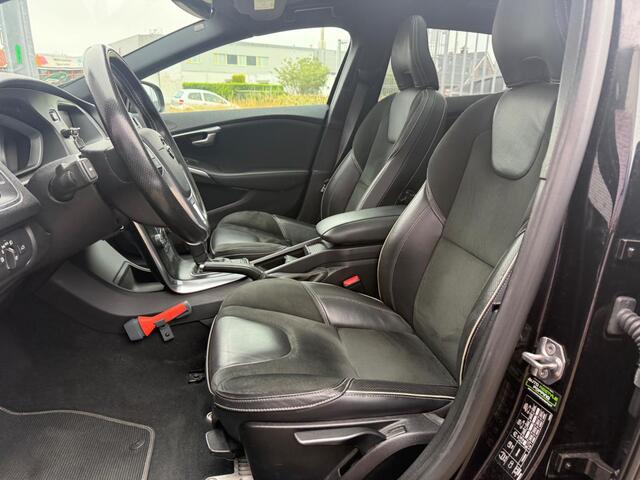Volvo V40 1.5 T3 Polar+ Sport | Standkachel | Trekhaak | DAB | Panorama dak | Harman/Kardon | Keyless | Stoelverwarming | Camera |