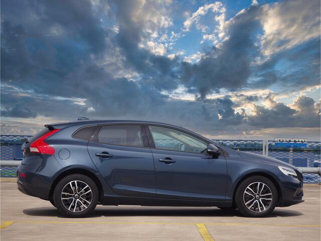 Volvo V40 1.5 T2 Edition+ - HARMAN KARDON - PANORAMA