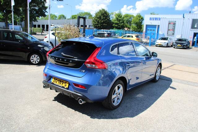 Volvo V40 1.5 T3 Polar+ Sport / lederen bekleding / stoelverwarming