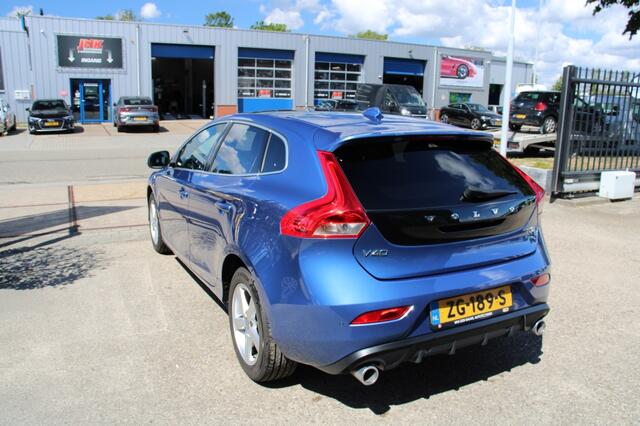 Volvo V40 1.5 T3 Polar+ Sport / lederen bekleding / stoelverwarming
