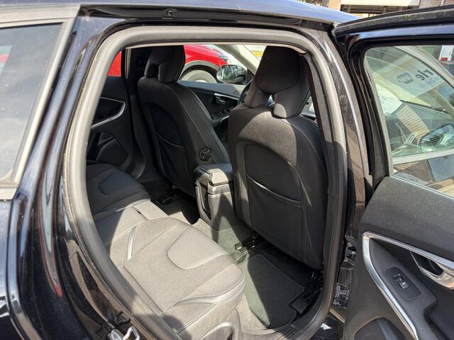 Volvo V40 2.0 T3 Nordic+ TREKHAAK PDC STOELVERWARMING