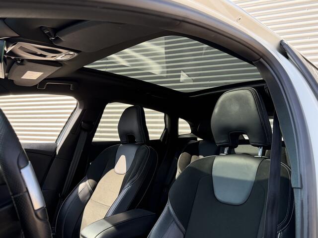 Volvo V40 1.5 T3 Polar+ Sport R-design | Nieuw Binnen! | Carplay | Pano | Stoelverwarming | Trekhaak |