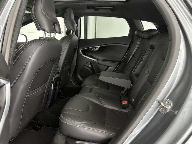 Volvo V40 1.5 T3 Polar+ Sport R-Design | TREKHAAK | PANO-DAK |