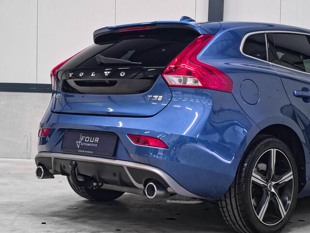 Volvo V40 1.5 T3 Polar+ Sport | Trekhaak | Panoramadak | H&K | Camera |