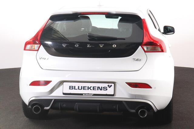 Volvo V40 T4 Business Sport - LED-koplampen - Sensus navigatie - Verwarmbare voorstoelen