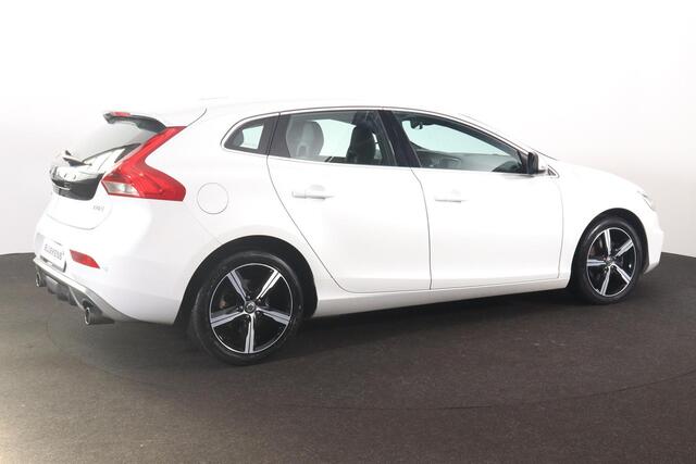 Volvo V40 T4 Business Sport - LED-koplampen - Sensus navigatie - Verwarmbare voorstoelen